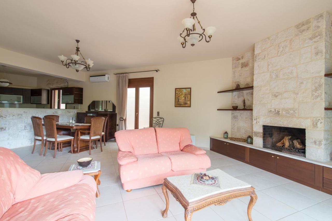 Heraklion Comfy House With Mountain View Zewnętrze zdjęcie