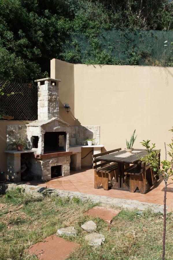 Heraklion Comfy House With Mountain View Zewnętrze zdjęcie