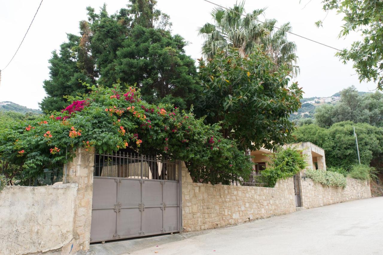 Heraklion Comfy House With Mountain View Zewnętrze zdjęcie